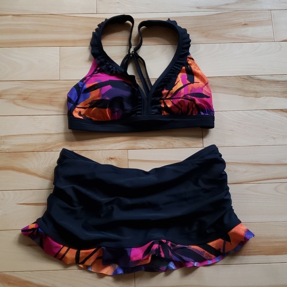Simon Chang Other - Simon Chang - Bikini with fitted skirt bottom 🏖